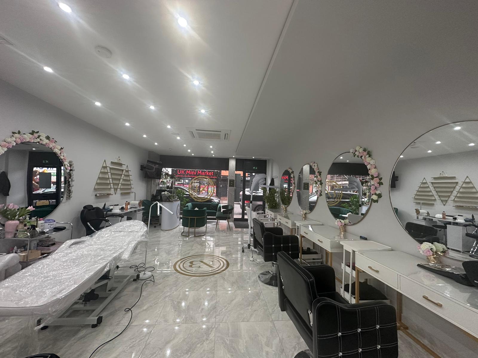 Nia Hair Beauty Interior